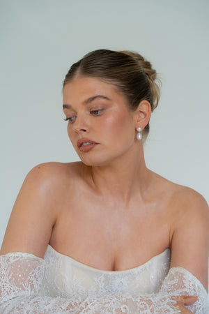 Eddison Pearl Earrings - Silver
