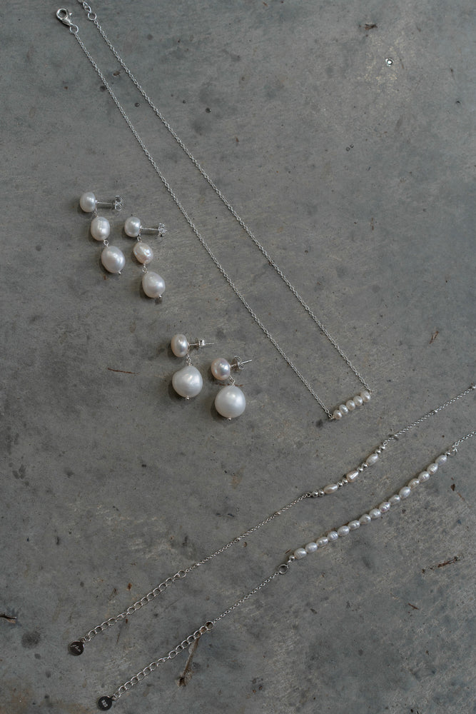 Kamali Pearl Necklace - Silver