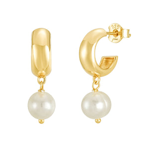 
            
                Load image into Gallery viewer, Suki Pearl Hoop Earrings - JT Luxe
            
        
