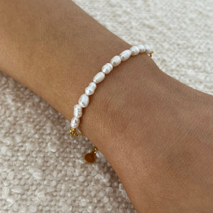 
            
                Load image into Gallery viewer, **PRE-ORDER 30/11** Stevie Pearl Bracelet - JT Luxe
            
        